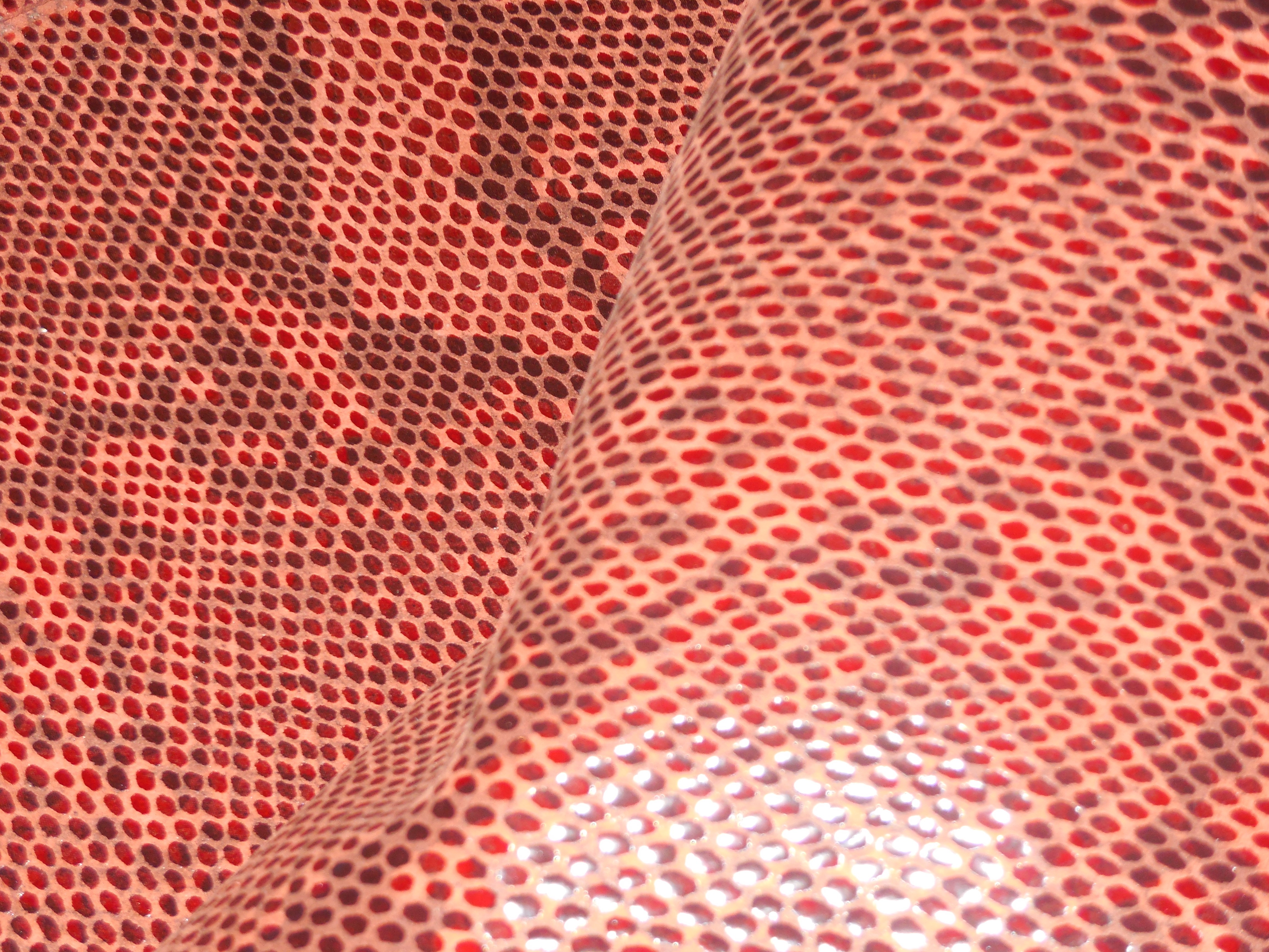 Skóra naturalna kaletnicza pomarańczowa - wzór węża ,grubsza  z przeznaczeniem na torebki, wykończenia i inne. Skory naturalne w Leather-design.eu